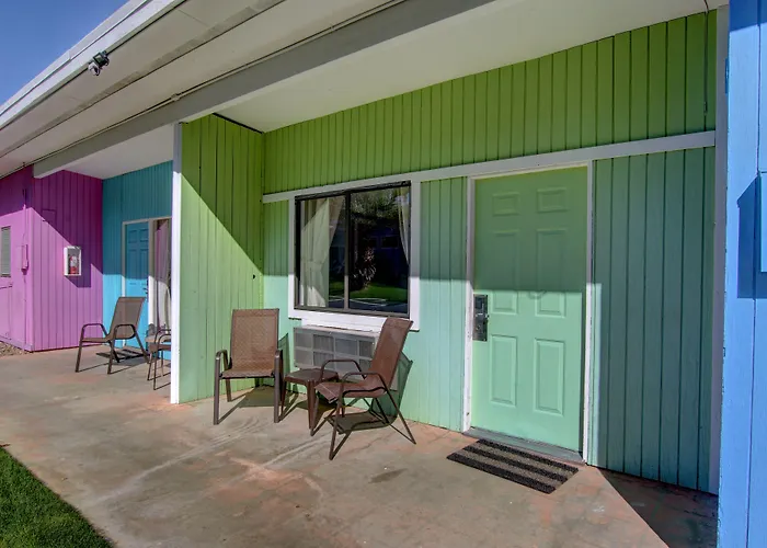 Ccbc Resort Hotel - A Gay Men'S Resort